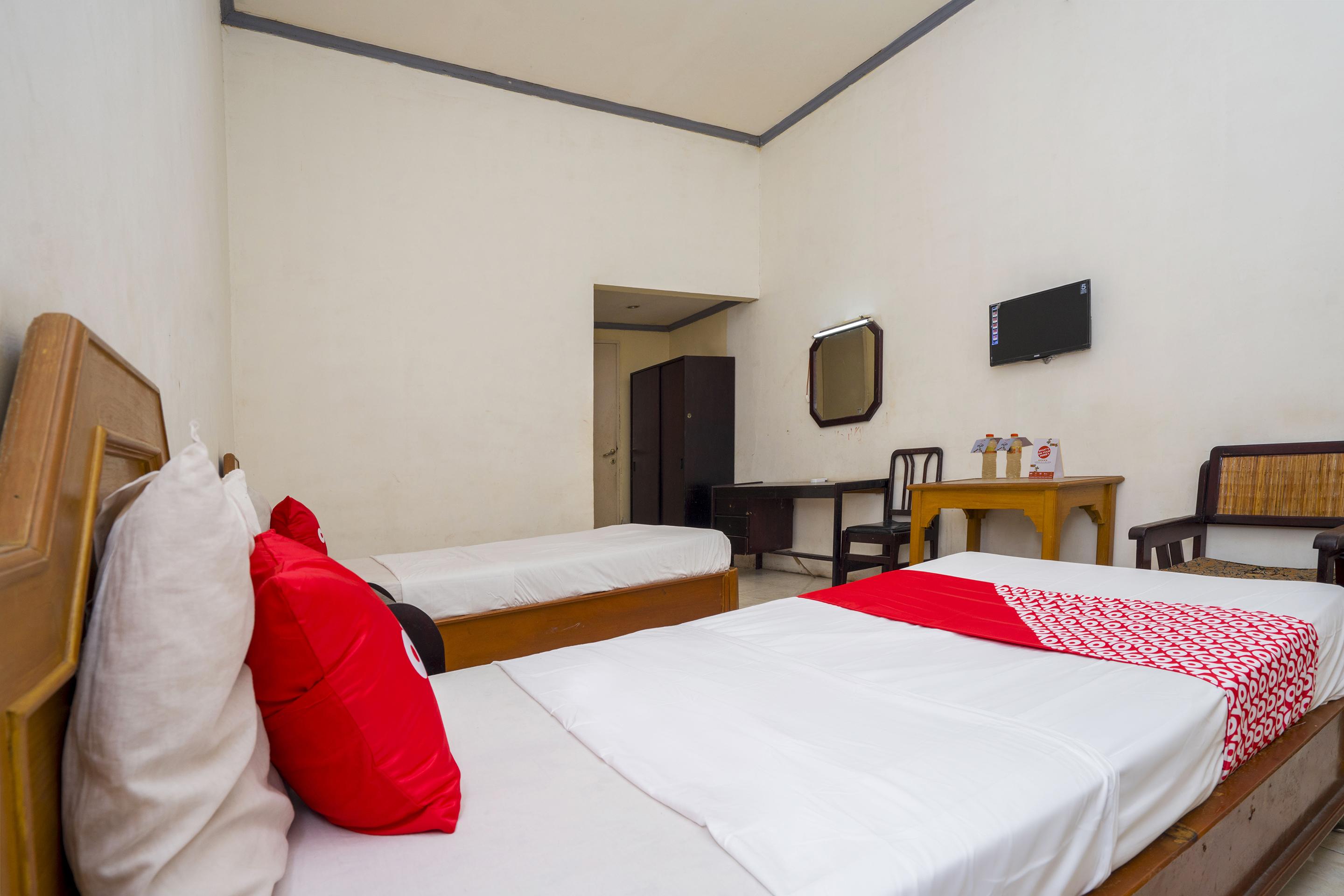 Oyo 1989 Hotel Pelangi Harapan Samarinda Buitenkant foto